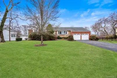 848 Hampshire Road, Bay Shore, NY 11706 - Photo 1