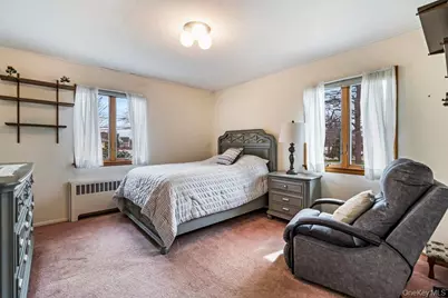 848 Hampshire Road, Bay Shore, NY 11706 - Photo 23