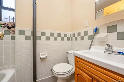 928 Belmont Avenue, Brooklyn, NY 11208 - Photo 17