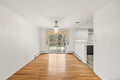 7 Jacqueline Road, Monsey, NY 10952 - Photo 9