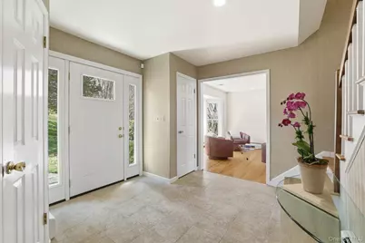 35 Woodcrest Drive, Armonk, NY 10504 - Photo 3