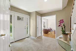 35 Woodcrest Dr, Armonk, NY 10504 - Photo 3