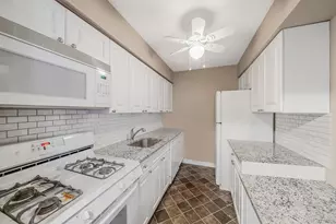 222 Pointe Cir N, Coram, NY 11727 - Photo 7