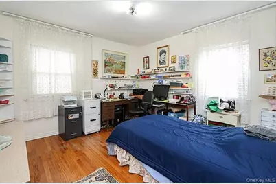 97 Vanderbilt Avenue, Manhasset, NY 11030 - Photo 21