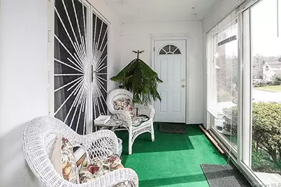 97 Vanderbilt Avenue, Manhasset, NY 11030 - Photo 5