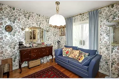 97 Vanderbilt Avenue, Manhasset, NY 11030 - Photo 13