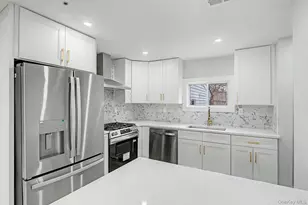 19 Westside Ave, Bay Shore, NY 11706 - Photo 7