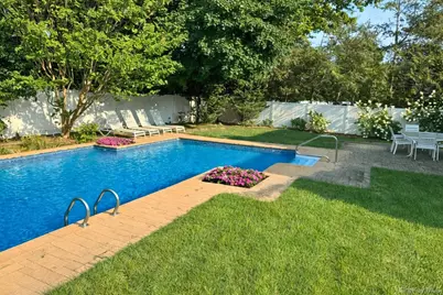 22 Delaware Avenue, Jericho, NY 11753 - Photo 35