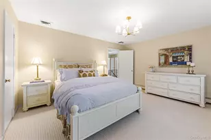 22 Delaware Ave, Jericho, NY 11753 - Photo 25