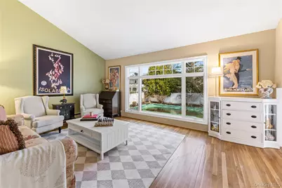 22 Delaware Avenue, Jericho, NY 11753 - Photo 19