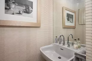 22 Delaware Ave, Jericho, NY 11753 - Photo 23