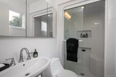 22 Delaware Avenue, Jericho, NY 11753 - Photo 29