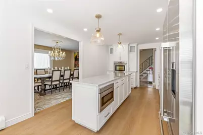 22 Delaware Avenue, Jericho, NY 11753 - Photo 7