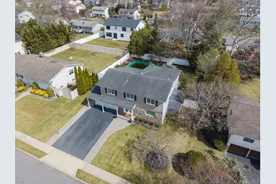 22 Delaware Avenue, Jericho, NY 11753 - Photo 3