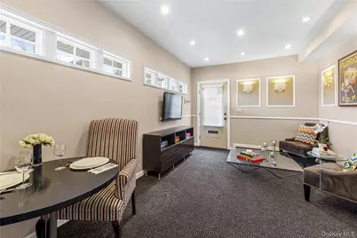 22 Delaware Avenue, Jericho, NY 11753 - Photo 17