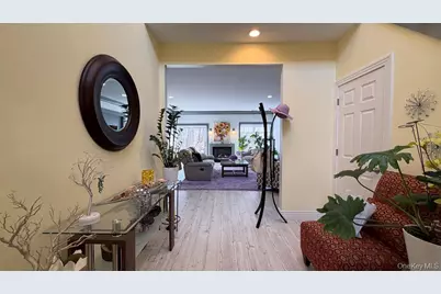 110 Willow Wood Drive, Oakdale, NY 11769 - Photo 43