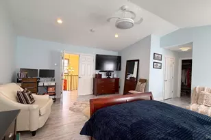 110 Willow Wood Dr, Oakdale, NY 11769 - Photo 21