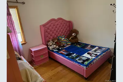 70-10 172nd Street, Fresh Meadows, NY 11365 - Photo 11