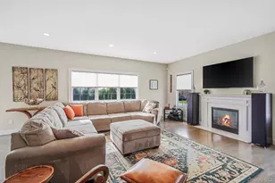 20 Dogwood Ln, East Moriches, NY 11940 - Photo 7