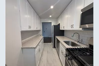 110 Draper Lane #SS6, Dobbs Ferry, NY 10522 - Photo 1