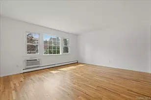 7 Anchorage Rd, Port Washington, NY 11050 - Photo 3