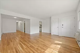 7 Anchorage Rd, Port Washington, NY 11050 - Photo 5