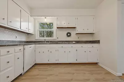 7 Anchorage Road, Port Washington, NY 11050 - Photo 29