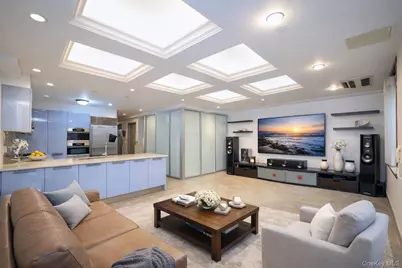 198 Grand Street, New York, NY 10013 - Photo 9