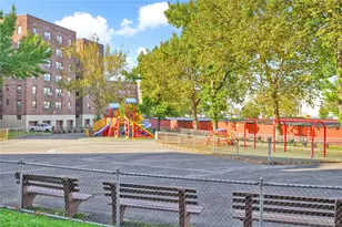 28-02 141st St, Flushing, NY 11354 - Photo 17