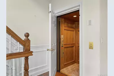 106 Morris Avenue #7, Rockville Centre, NY 11570 - Photo 11