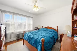2734 Pearsall Ave, Bronx, NY 10469 - Photo 9