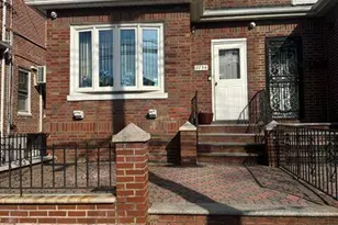 2734 Pearsall Ave, Bronx, NY 10469 - Photo 1