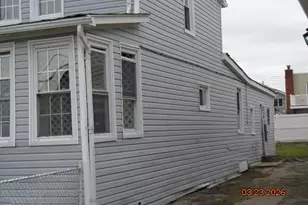 19 E 10th Rd, Far Rockaway, NY 11693 - Photo 7