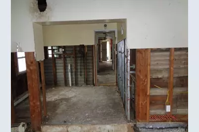 19 E 10th Road, Far Rockaway, NY 11693 - Photo 3