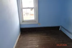 19 E 10th Rd, Far Rockaway, NY 11693 - Photo 5