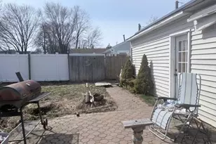30 Tamarack St, Central Islip, NY 11722 - Photo 11