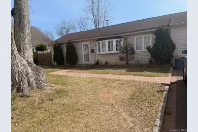 30 Tamarack Street, Central Islip, NY 11722 - Photo 1