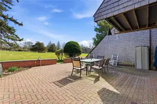 282 Helm Ln, Bay Shore, NY 11706 - Photo 29