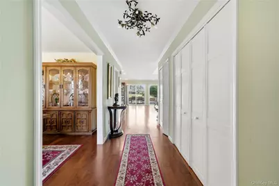 282 Helm Lane, Bay Shore, NY 11706 - Photo 3