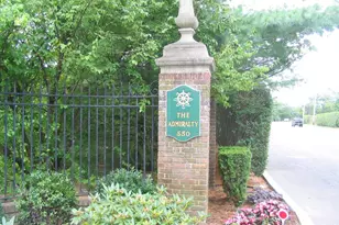 282 Helm Ln, Bay Shore, NY 11706 - Photo 47