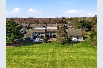 282 Helm Lane, Bay Shore, NY 11706 - Photo 41