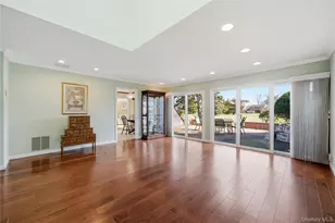 282 Helm Ln, Bay Shore, NY 11706 - Photo 7