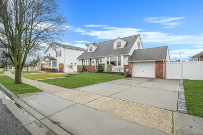 78 Emerson Avenue, Levittown, NY 11756 - Photo 3