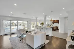 10 Beech Rd, Islip, NY 11751 - Photo 11