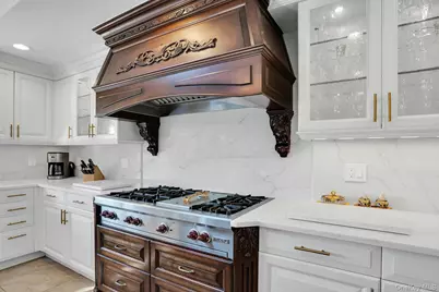 10 Beech Road, Islip, NY 11751 - Photo 19