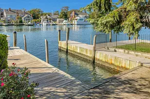 10 Beech Rd, Islip, NY 11751 - Photo 43