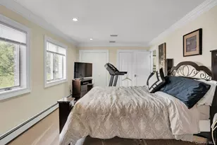 10 Beech Rd, Islip, NY 11751 - Photo 33