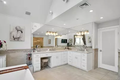 10 Beech Road, Islip, NY 11751 - Photo 31