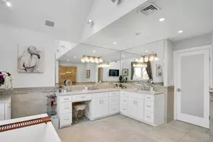 10 Beech Rd, Islip, NY 11751 - Photo 31