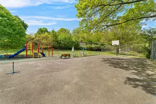 76 Dehaven Dr, Yonkers, NY 10703 - Photo 29